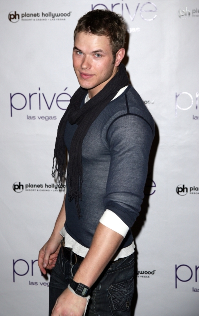kellanlutz5.jpg